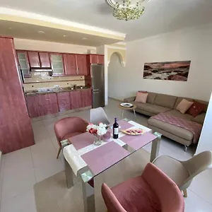 Casa Alejandro Ii , Tarajalejo España